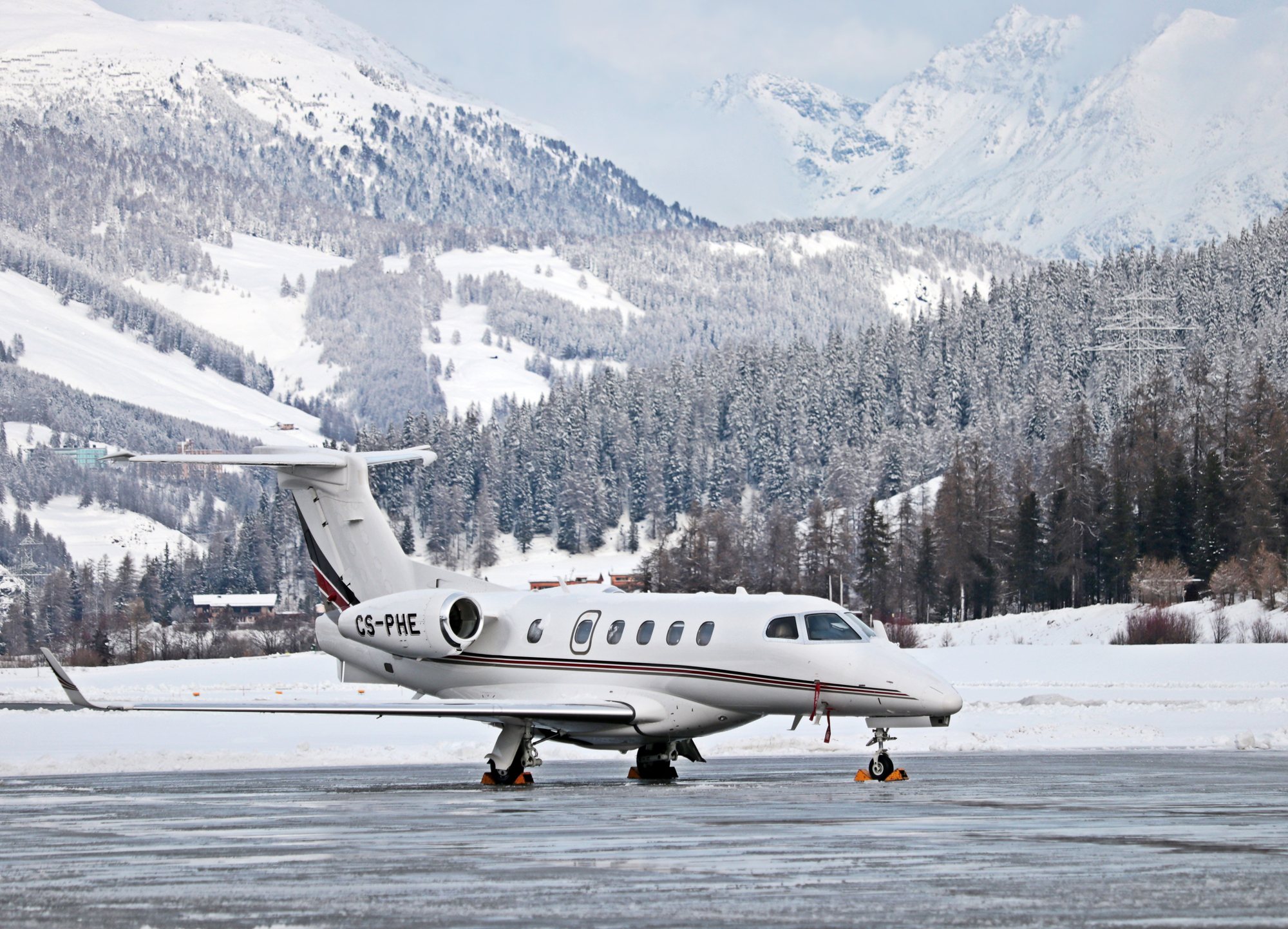 Privatjet auf dem Engadin Airport Samedan
